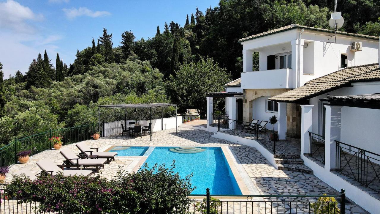Villa Boukari Chlomos 外观 照片