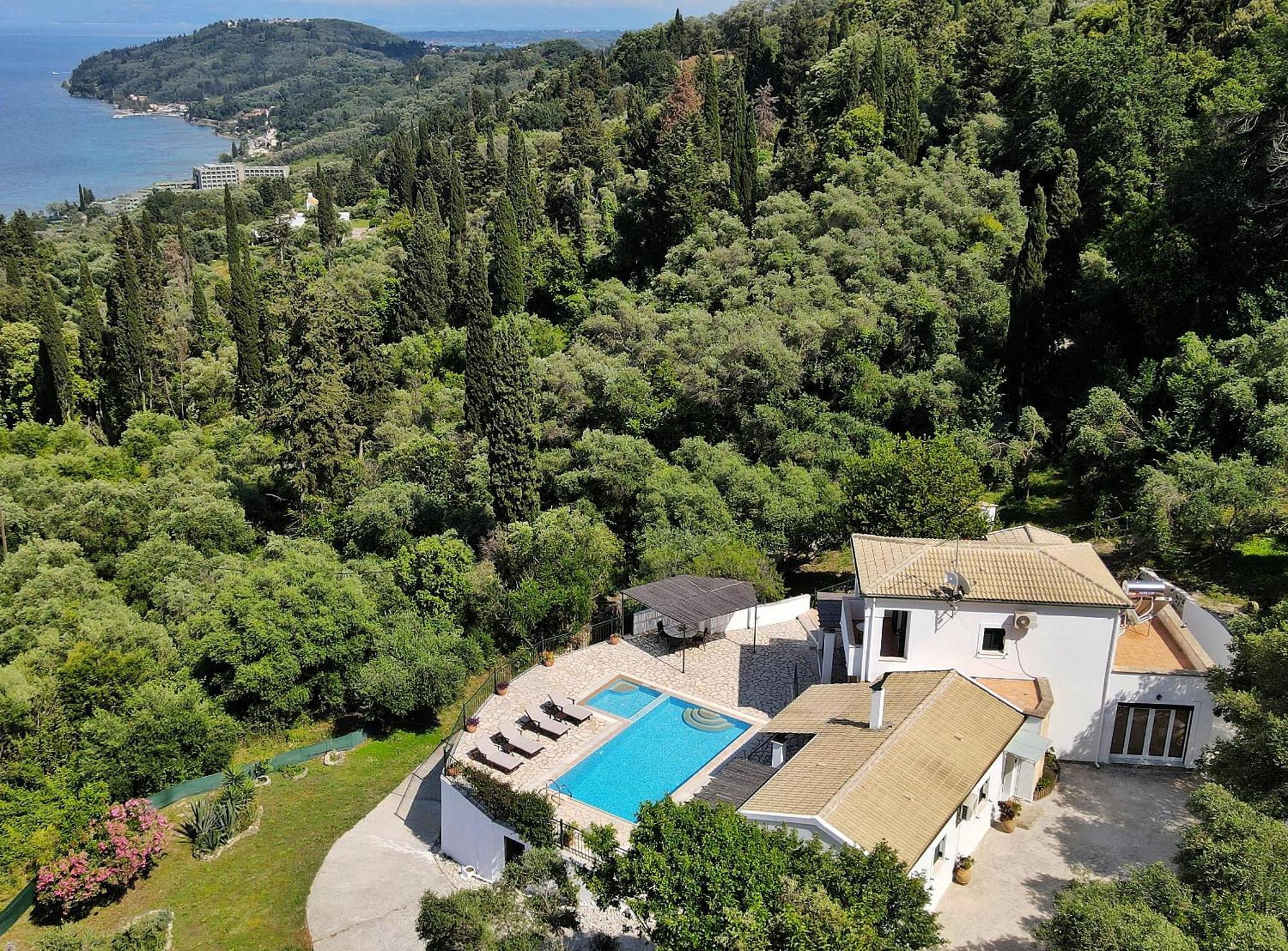Villa Boukari Chlomos 外观 照片