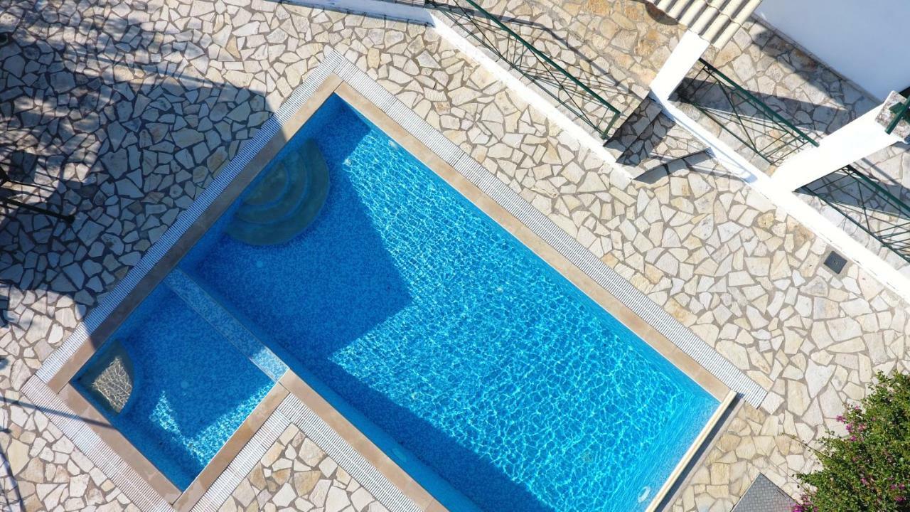 Villa Boukari Chlomos 外观 照片